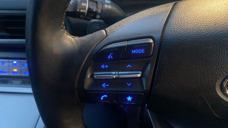 Hyundai KONA 100kW Premium 39kWh 5dr Auto Electric Hatchback